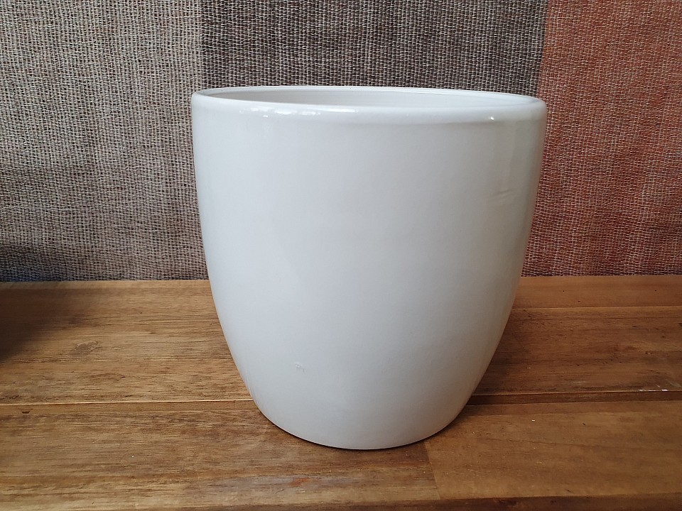 Swan gloss white plant pot